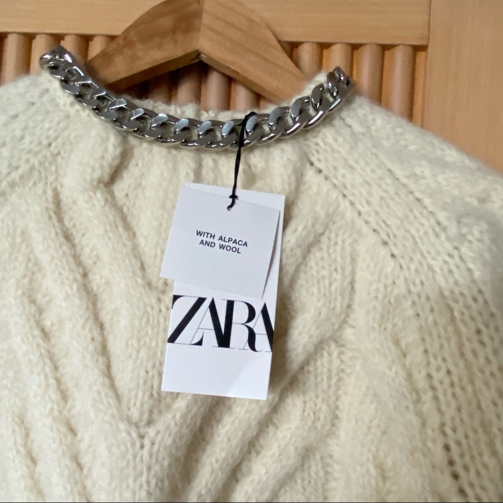 Zara Limited Edition Wool and Alpaca Knit Cropped Sweater with Chain Detail - Picture 5 of 13